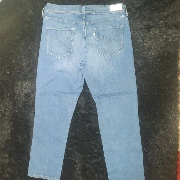 Levis white tag ladies' mid-rise skinny jeans, size 12, 30" waist - Picture 7 of 13